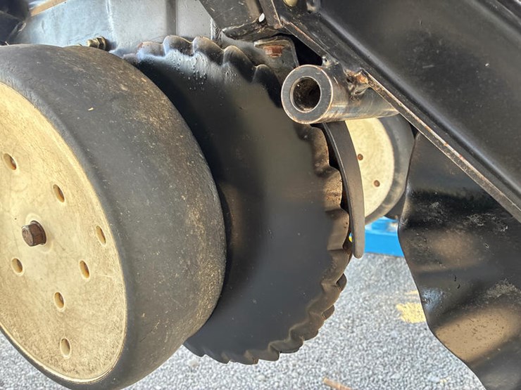 2010-kinze-3600-image-50