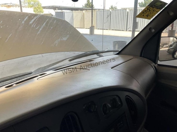 1998-ford-e350-image-22