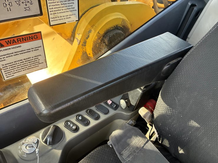 2017-komatsu-pc360-lc-11-image-75