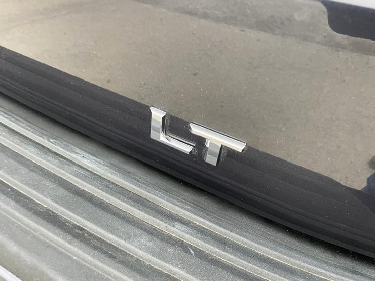 2023-chevrolet-tahoe-image-22