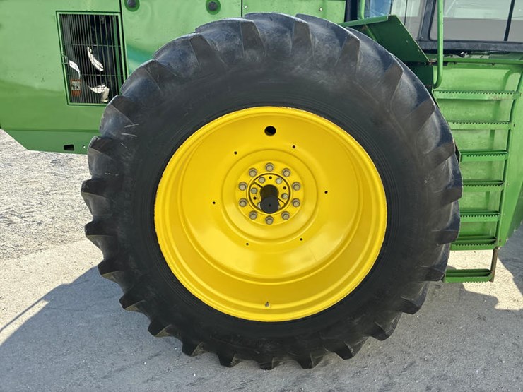 1996-john-deere-8770-image-39