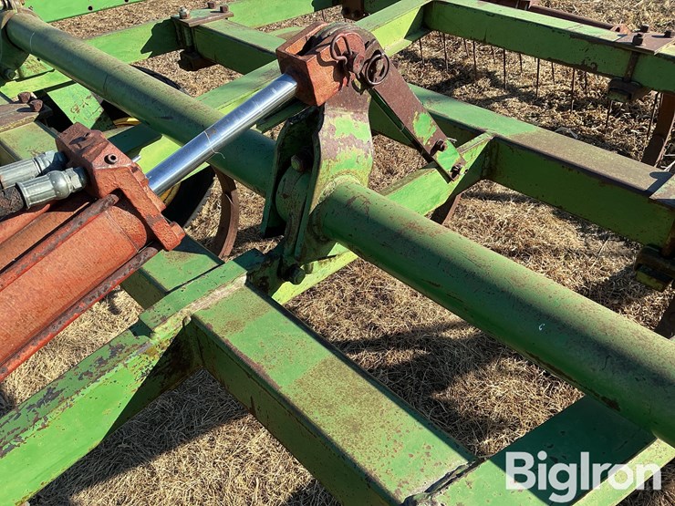 john-deere-100-image-13