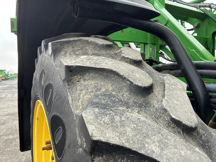 2017-john-deere-r4045-image-22