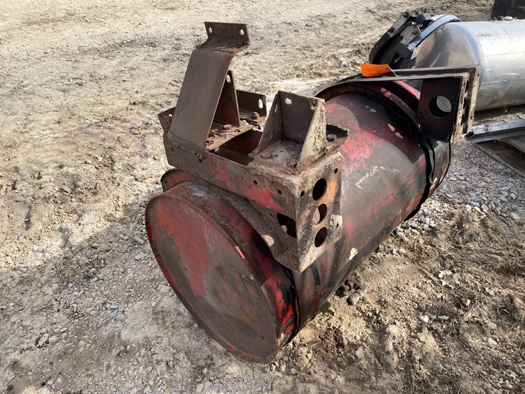 #4271-•-vintage-steel-fuel-tank-image-6