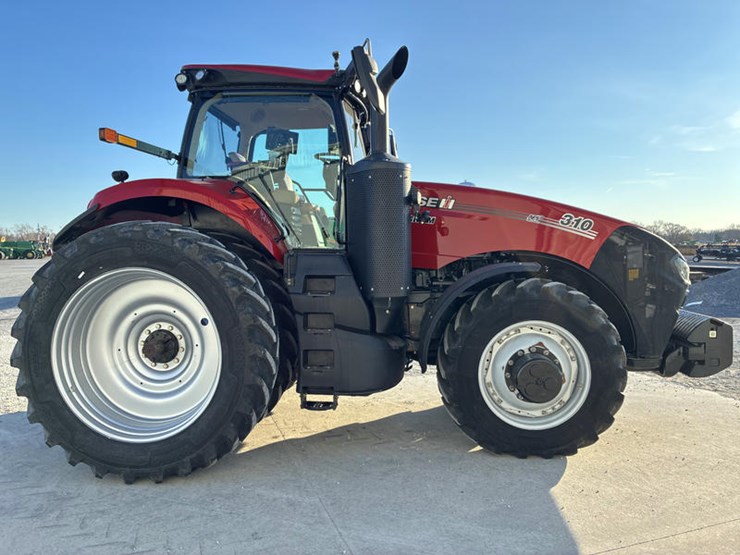 2024-case-ih-magnum-310-afs-connect-image-5