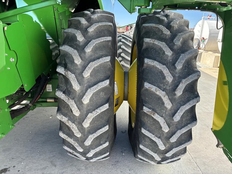 2012-john-deere-s670-image-34