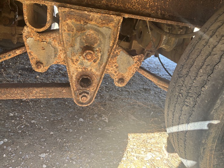 #2320-•-2008-interstate-30'-tri-axle-equipment-trailer-image-50