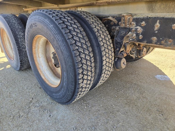 2007-international-7600-image-8