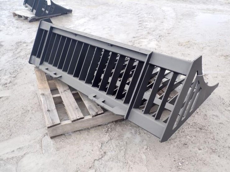 unused-great-bear-66-in.-skid-steer-rock-bucket-image-3