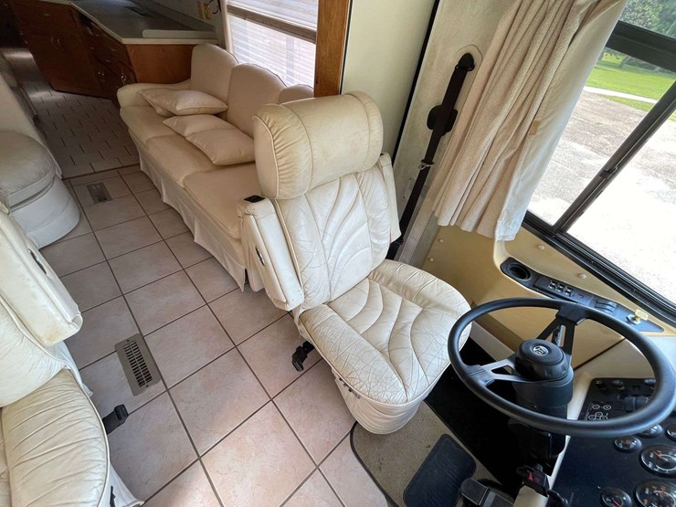 2000-holiday-rambler-"endeavor"-motorhome-(52,465-miles)-image-28