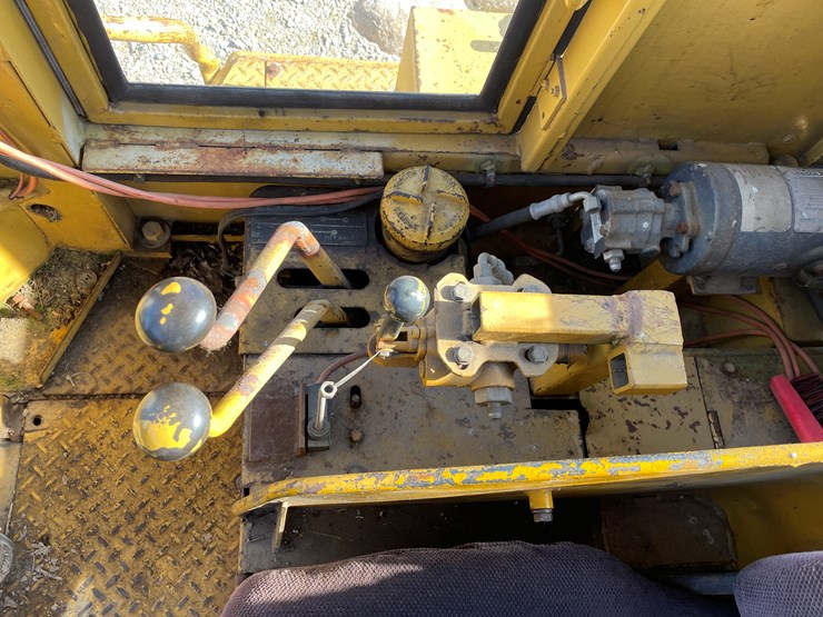 caterpillar-966c-image-38