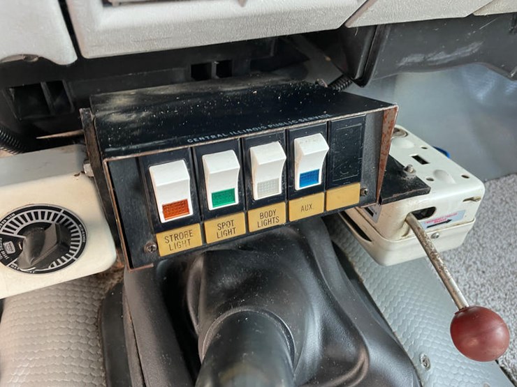 1997-chevrolet-3500-image-52