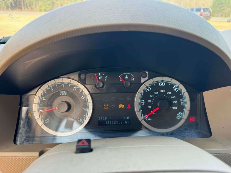 2010-ford-escape-image-21