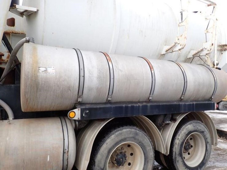 2002-sterling-l9500-image-64