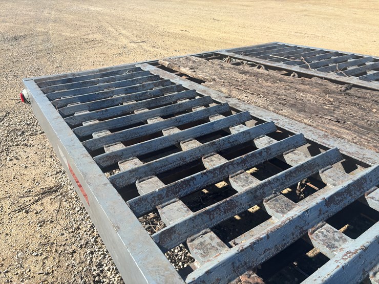 #2320-•-2008-interstate-30'-tri-axle-equipment-trailer-image-39