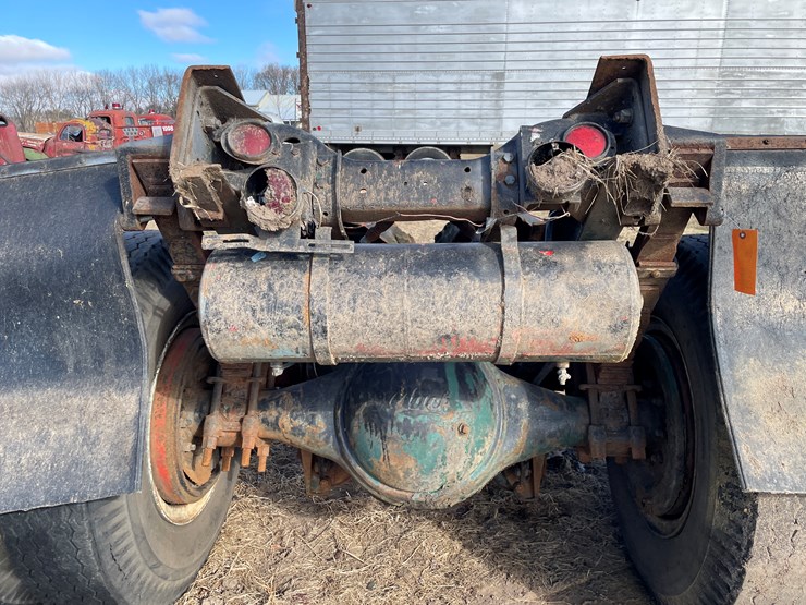 #4218-•-drive-axle-with-5th-wheel-plate-image-4