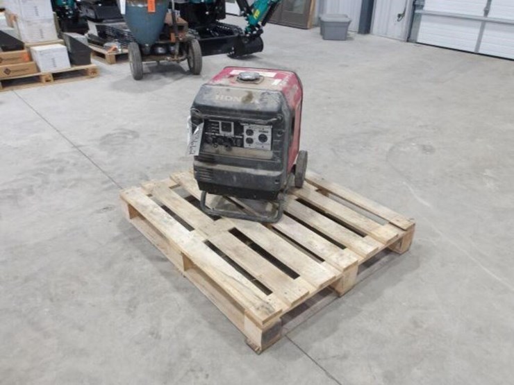 honda-eu3000is-image-5