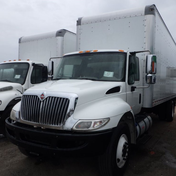 2019 INTERNATIONAL DURASTAR 4300