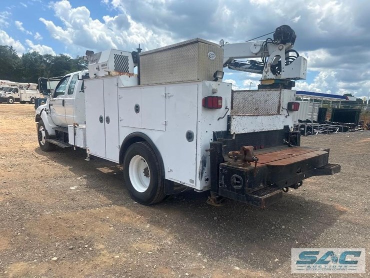 2005-ford-f650-image-4