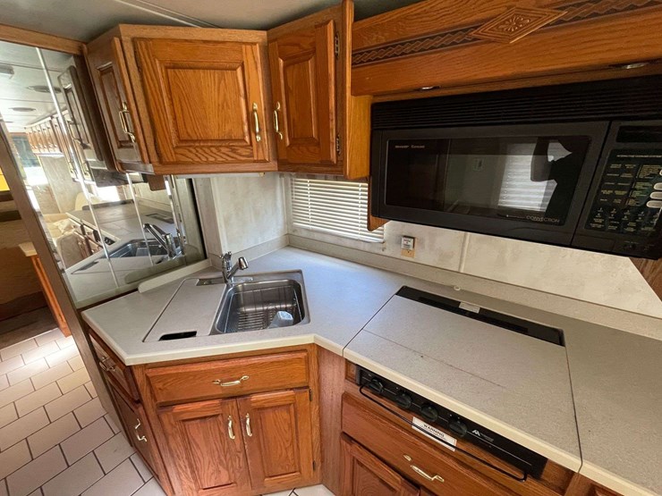 2000-holiday-rambler-"endeavor"-motorhome-(52,465-miles)-image-33