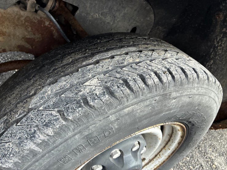 2000-chevrolet-2500-image-26