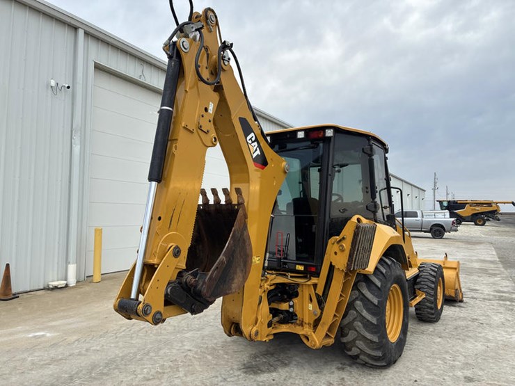 2017-caterpillar-415f2-image-5