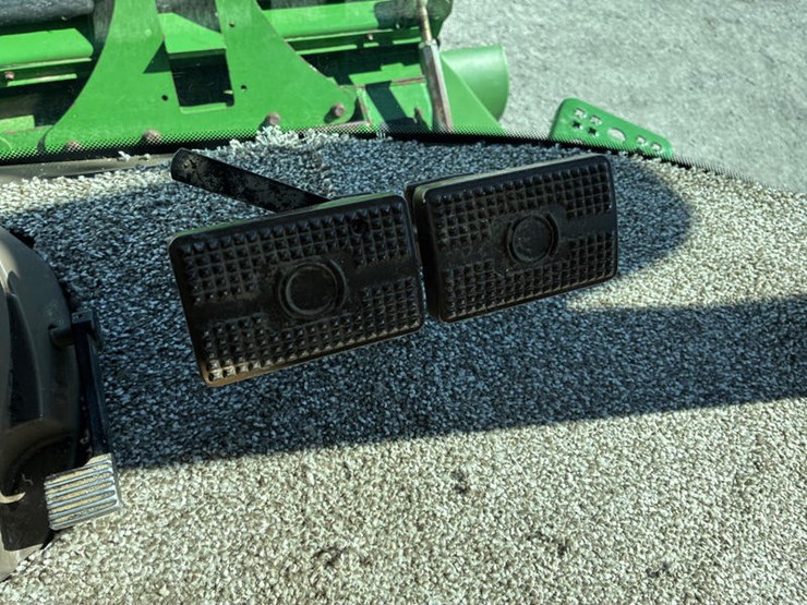 2012-john-deere-s670-image-99