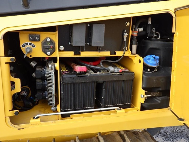 2019-deere-450k-lgp-image-19