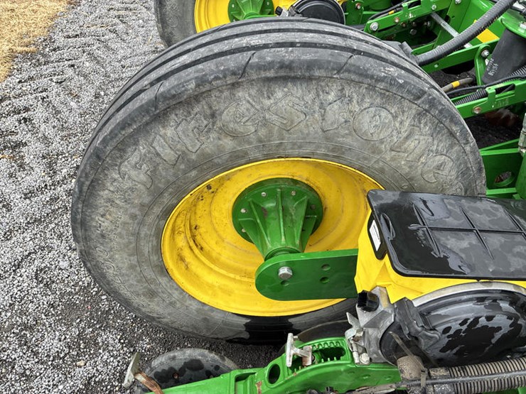 2019-john-deere-1775-image-37