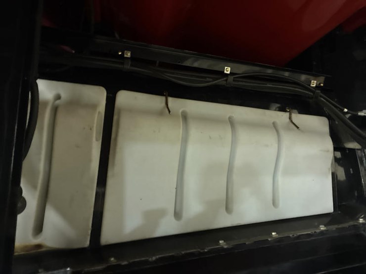 2012-case-ih-7230-image-69