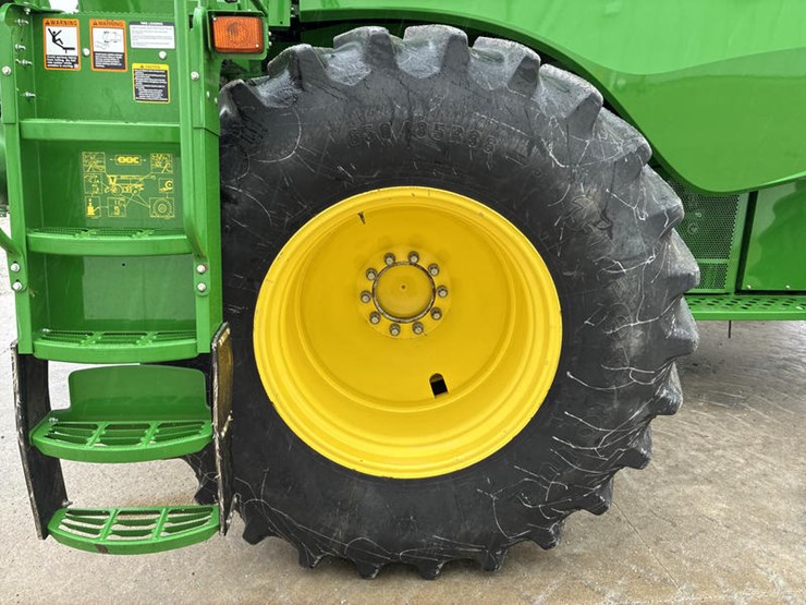 2017-john-deere-s680-image-37
