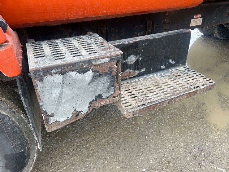 1991-chevy-kodiak-8500-tandem-grain-truck-with-18ft-bed-image-8