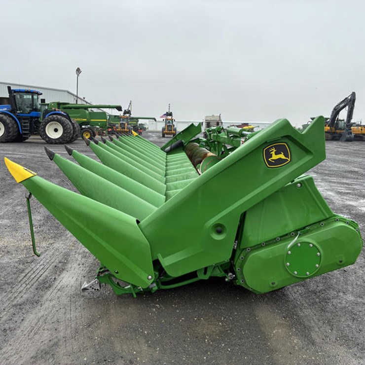 2024 JOHN DEERE C12F