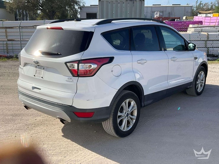 2018-ford-escape-image-3