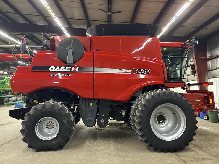 2012-case-ih-7230-image-4