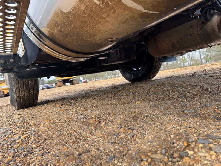 2017-western-star-4700-image-21