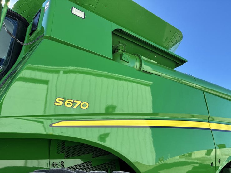 2012-john-deere-s670-image-19
