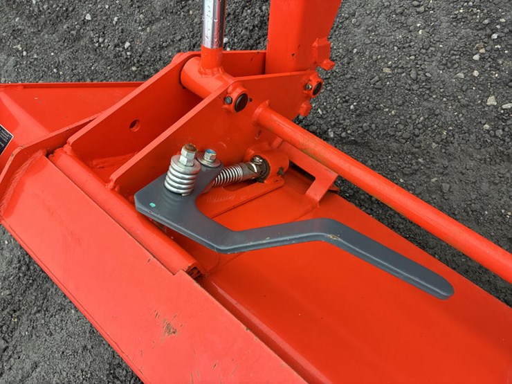 kubota-l2501-image-12