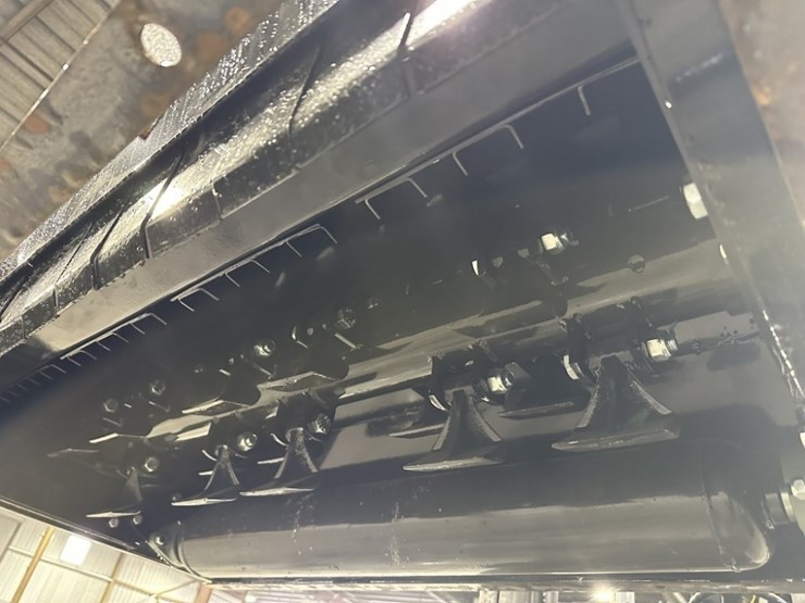 2026-caterpillar-307-image-10