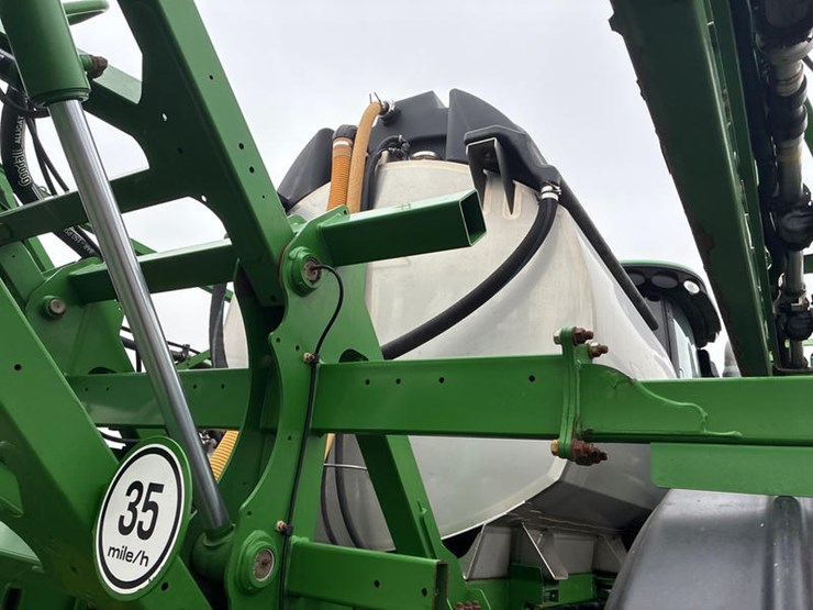 2017-john-deere-r4045-image-25