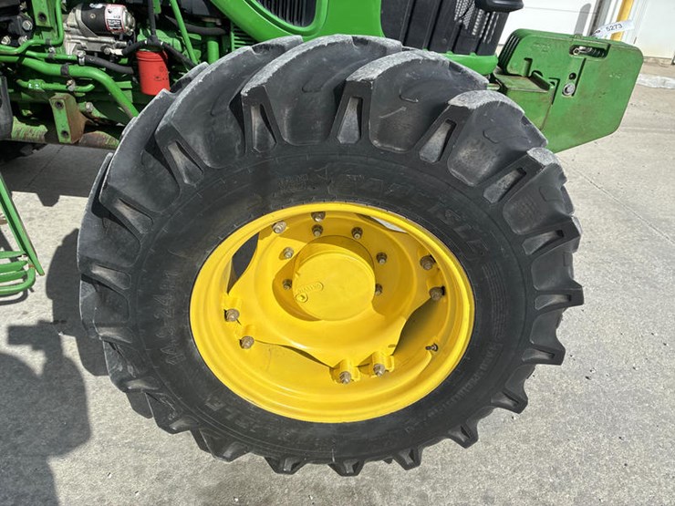 2009-john-deere-6115d-image-43