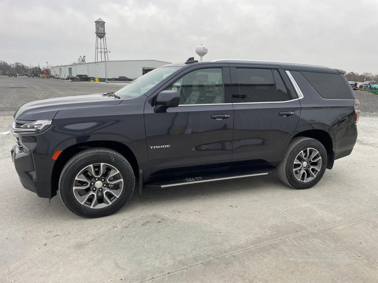 2023-chevrolet-tahoe-image-9