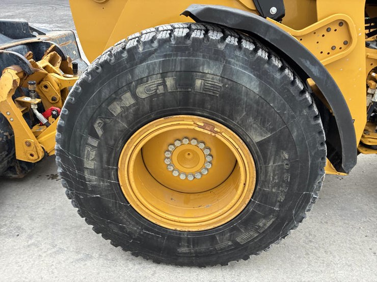 2021-caterpillar-926m-image-50