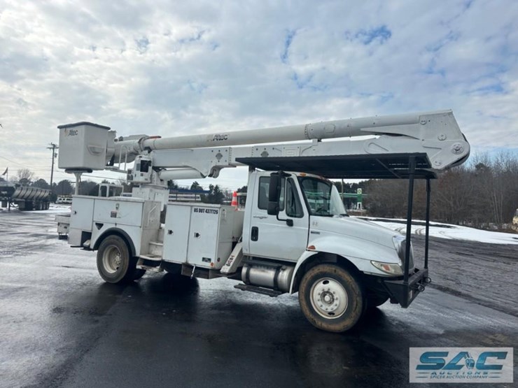 2012-international-durastar-4300-image-5