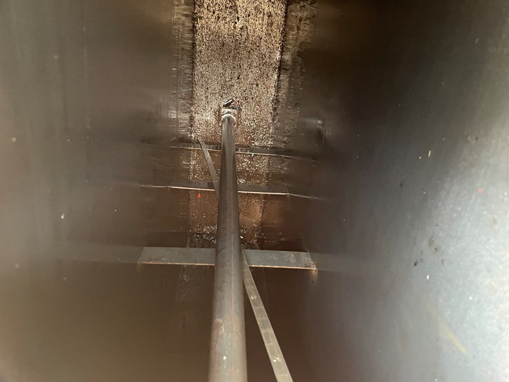 #4235-•-standard-oil-dispensing-tank-image-7