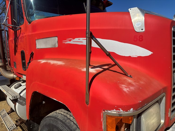 1993-mack-ch600-image-13