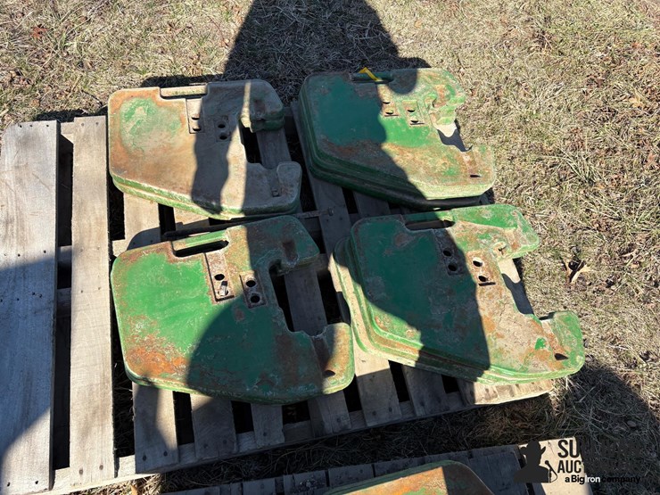 john-deere-suitcase-weights-image-4