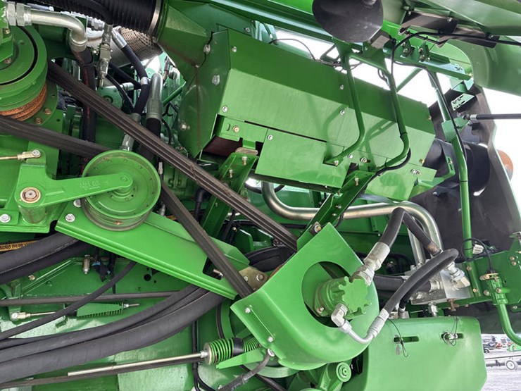 2013-john-deere-s690-image-62