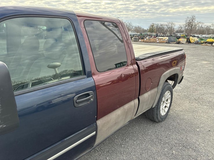 2003-chevrolet-silverado-1500-image-13
