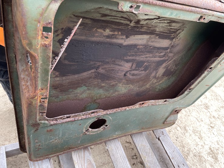#4404-•-vintage-truck-door-image-5